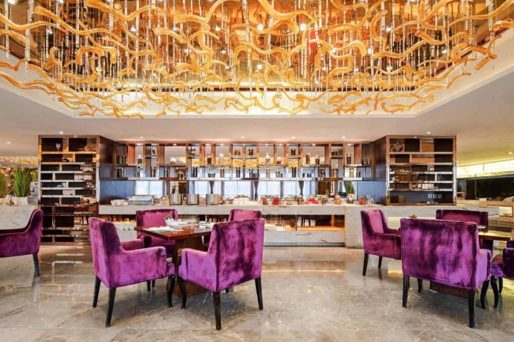 Chengdu Rising Butterfly Hotel Extérieur photo