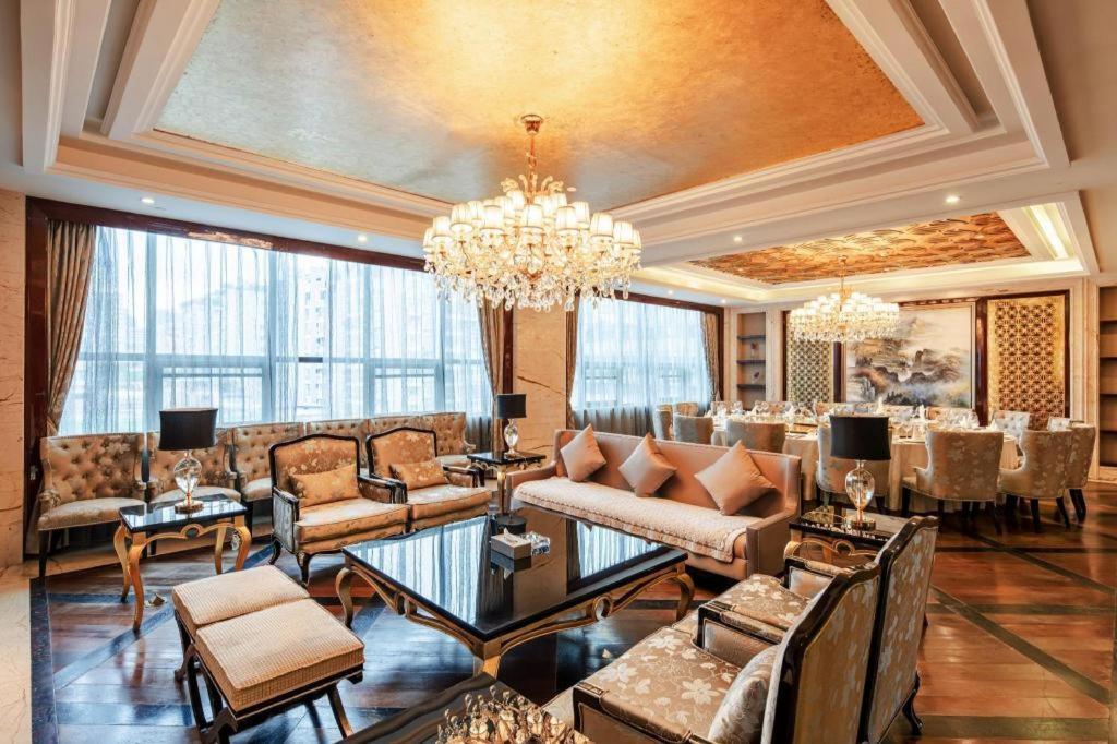 Chengdu Rising Butterfly Hotel Extérieur photo