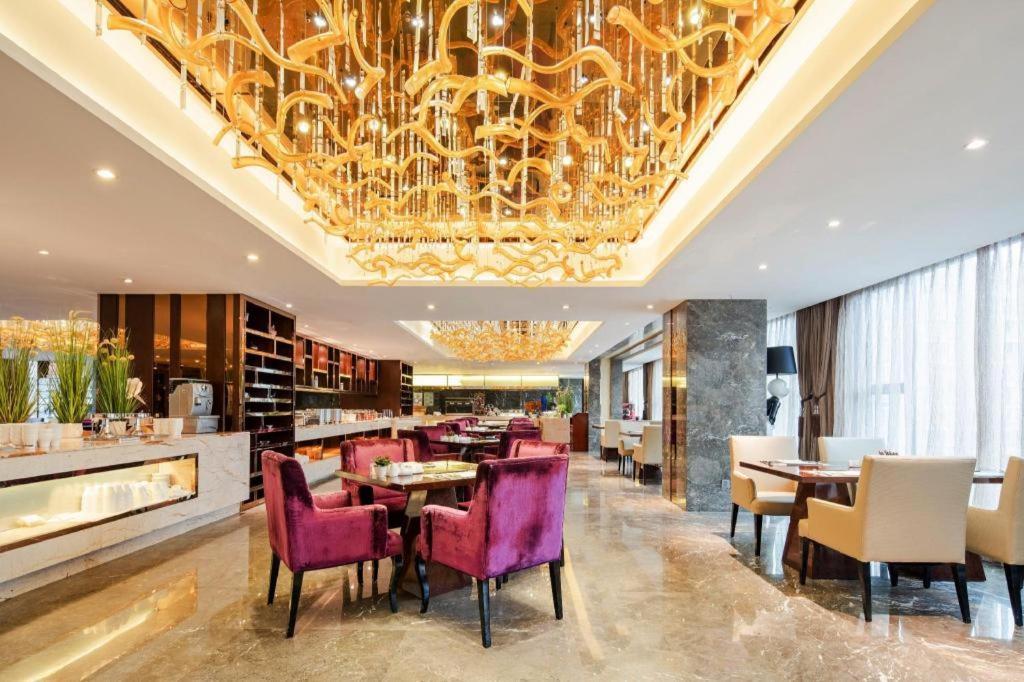 Chengdu Rising Butterfly Hotel Extérieur photo