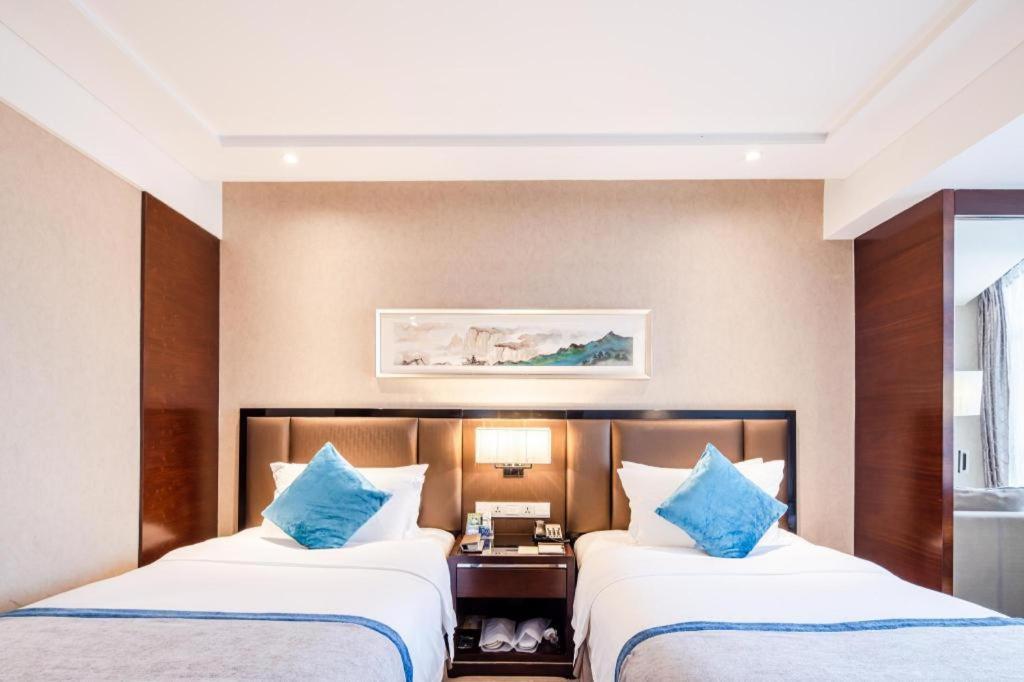 Chengdu Rising Butterfly Hotel Extérieur photo