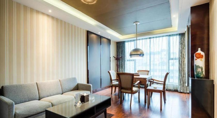 Chengdu Rising Butterfly Hotel Extérieur photo