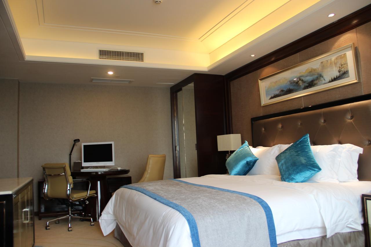 Chengdu Rising Butterfly Hotel Extérieur photo