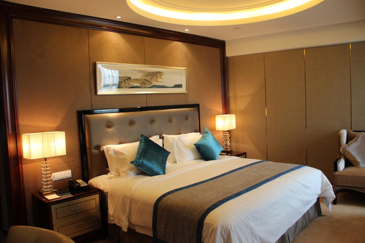 Chengdu Rising Butterfly Hotel Extérieur photo